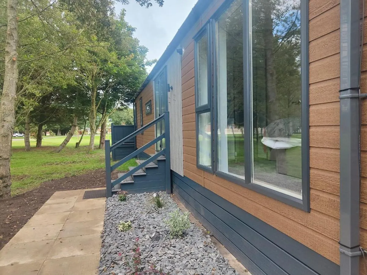 Jjs Lodge Oaktree Thornton  المملكة المتحدة